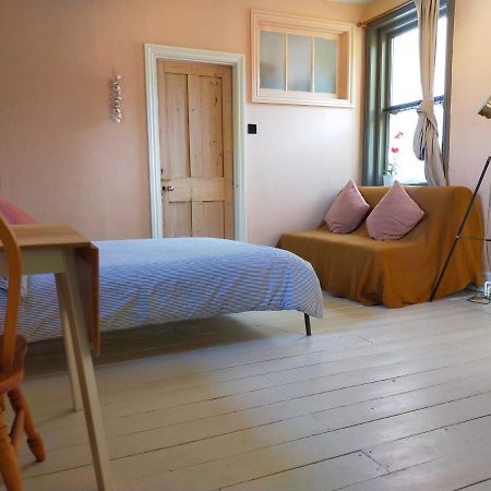 Alexandra Retreat Apartment เฮสติงส์ ภายนอก รูปภาพ